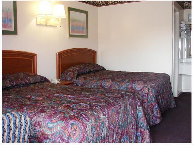 Passport Inn Perry Rum bild
